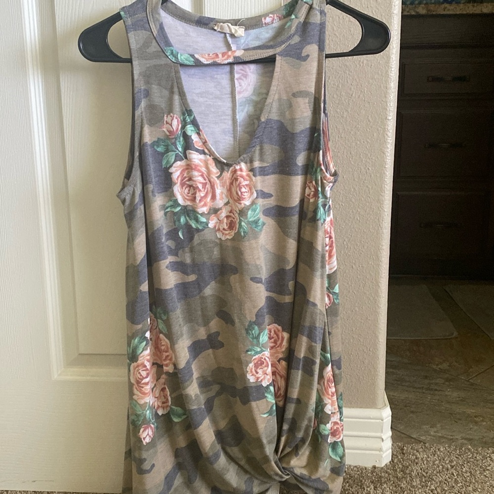 Boutique tank